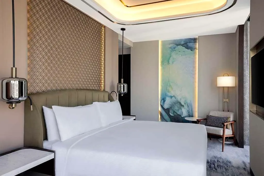 Hotel Embassy Suites By Hilton Dubai Business Bay