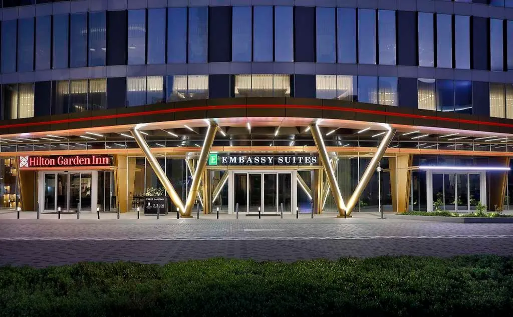 Hotel Embassy Suites By Hilton Dubai Business Bay